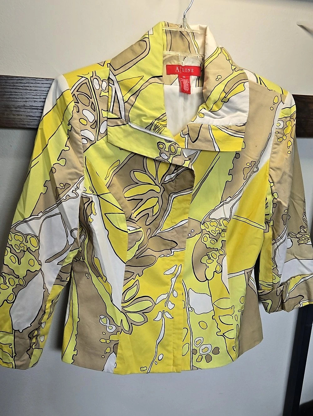 A Line Abstract Print Blazer in Yellow & Green Size 10 Like New Retro 70s Boho